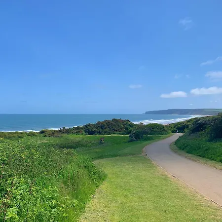 Luna Azul At The Bay Filey, Sleeps Up To 8, And 2 Dogs For Free! * 파일리